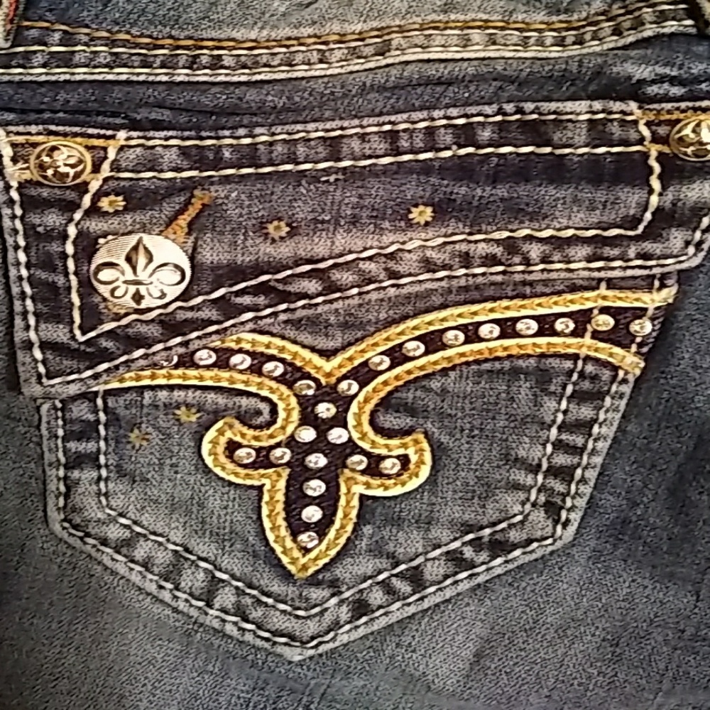 Capris - Picture 2 of 4